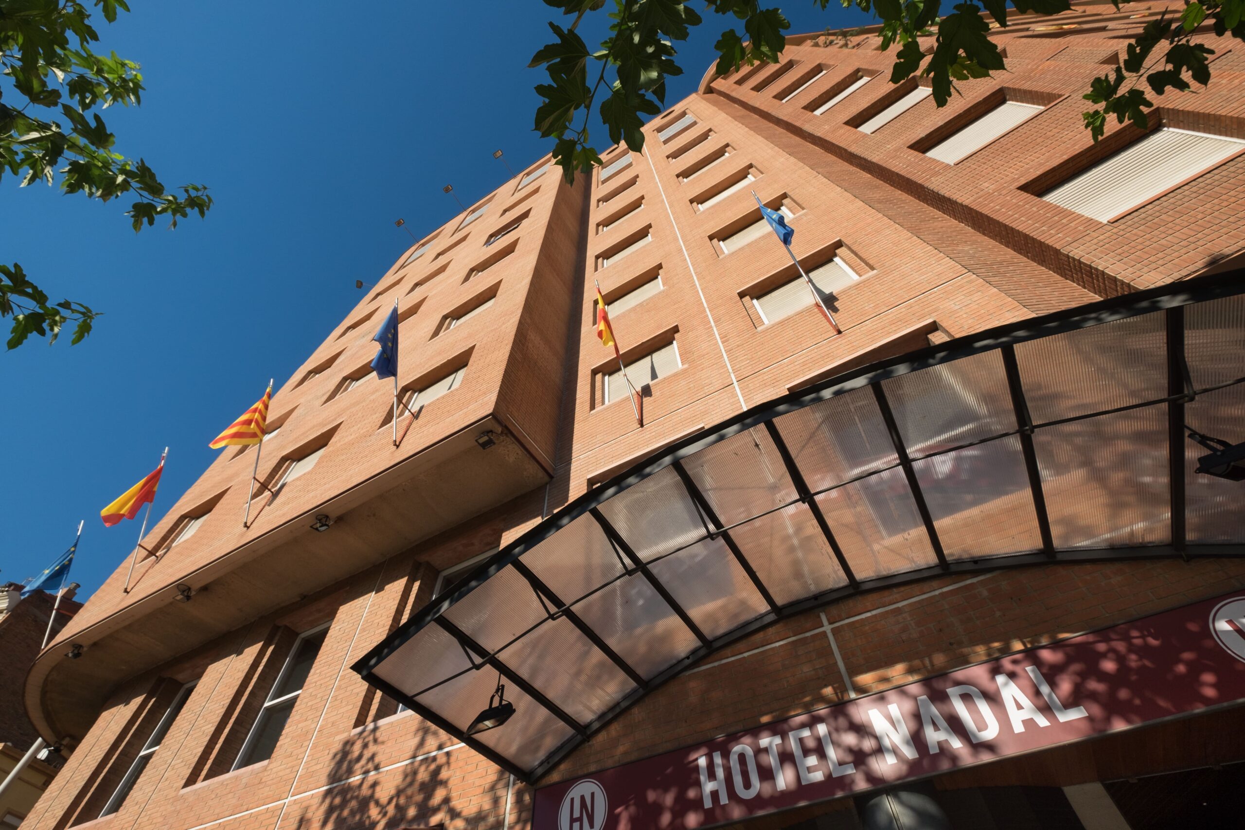 fachada-hotel-nadal-lleida